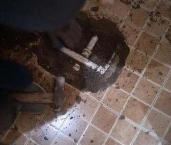 中原卫生间漏水维修公司为您分享下卫生间渗水如何处理及注意事项