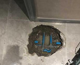 中原阳台漏水维修公司分享下暖气管道漏水的原因有哪些